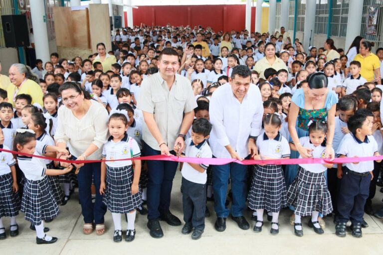 Llevan Ovidio Peralta y Javier May mayor bienestar a comalcalquenses