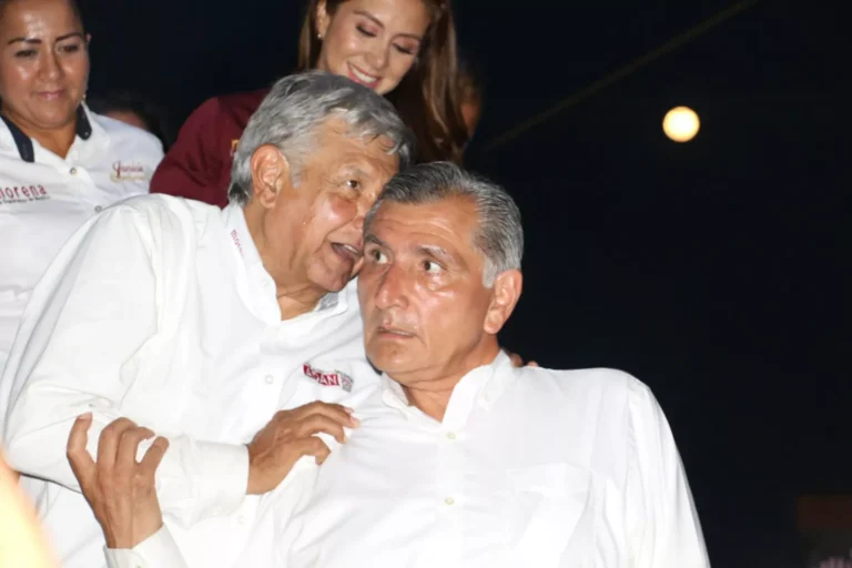 Democracia virtual/Arrinconado en el Senado