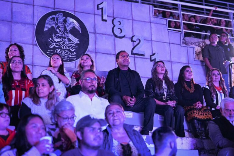 Junto al pueblo de Chiapas, Eduardo Ramírez disfruta de La Fiesta de Todos “El Mequé”