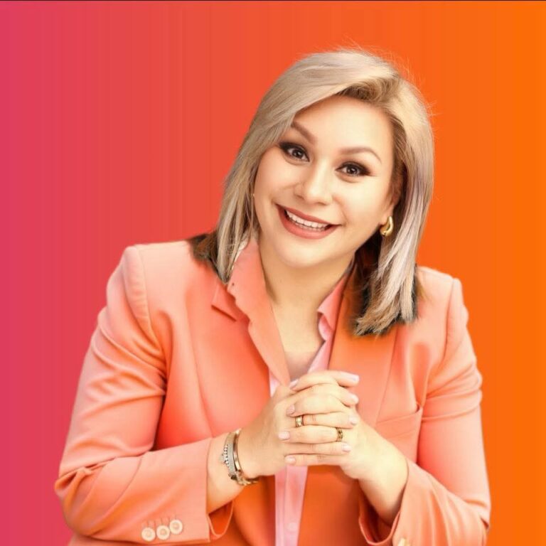 Democracia virtual/Carrera por el Centro